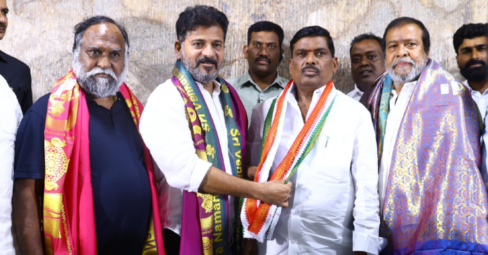 patancheru-brs-mla-mahipal-reddy-joined-congress-party